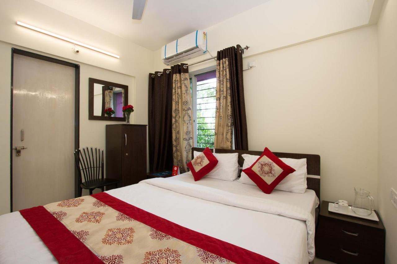 Отель Oyo 9052 Leisurely Abode Khadki Экстерьер фото
